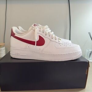 Nike Air Force 1 Low White Team Red size 10.5